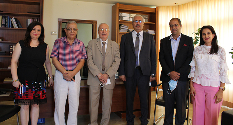 The University of Balamand receives a collection of books by poet Charbel Baini