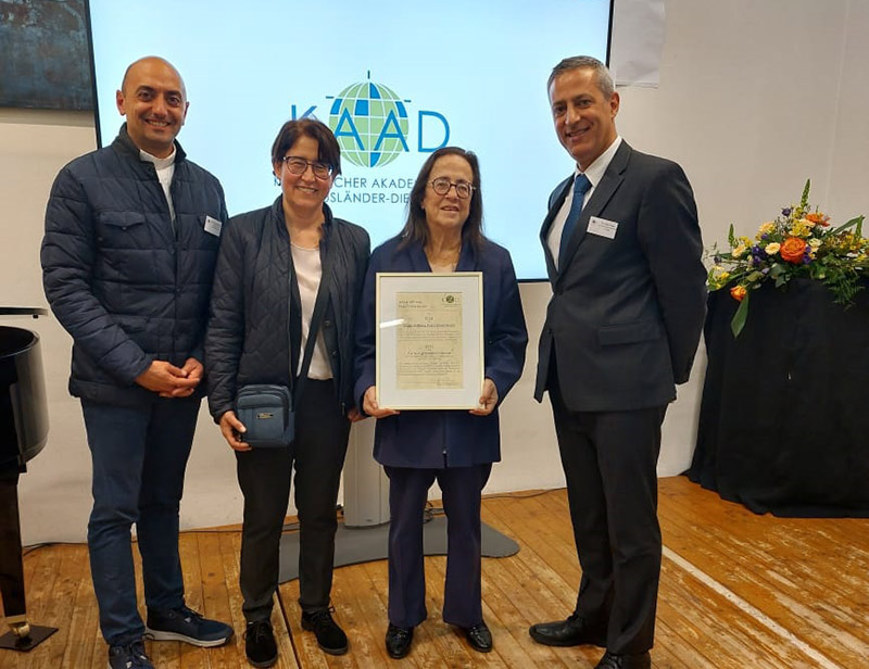 Dr. Souad Slim receives the KAAD Foundation Peter Hünermann Award